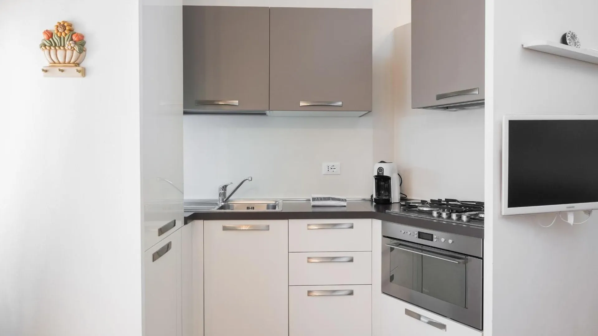 Flats4Rent Barbarani Apartment Verona 0*,